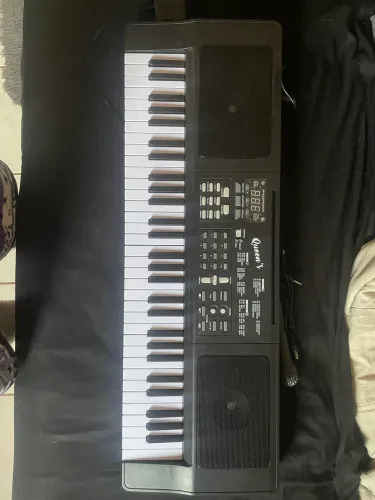 Teclado Musical Iniciante Praticamente novo