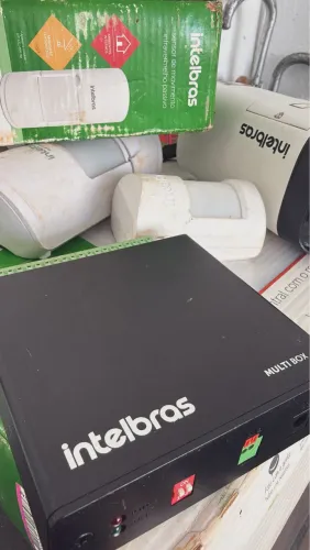 O Módulo Expansor de Entradas e Saídas Intelbras Multi-BOX