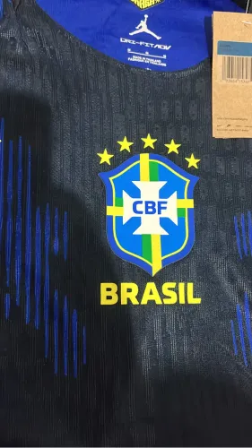 Vendo camisa do Brasil versão jogador