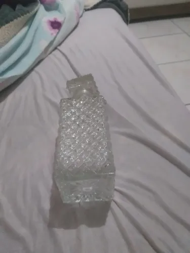Olá homens que gosta de tomar um wisk tô vendendo uma garrafa de uisque pra colocar 