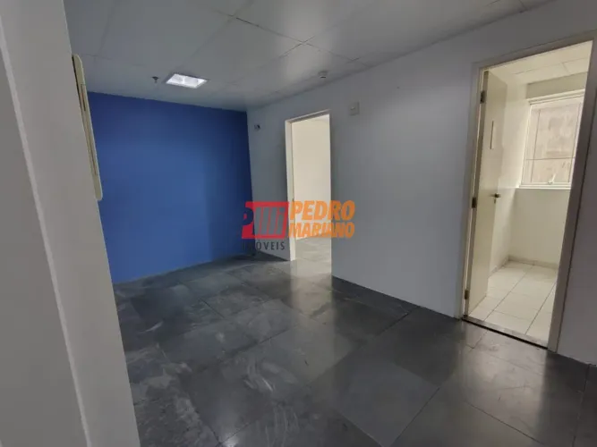 Sala Comercial no Bairro Rudge Ramos em São Bernardo do Campo