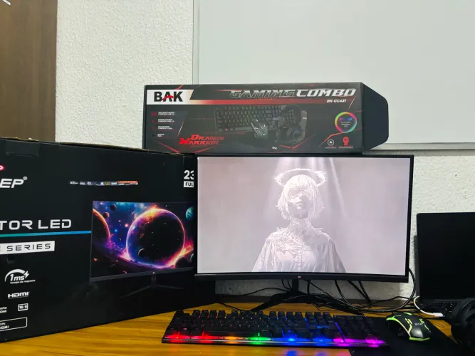 Pc completo (notebook conectado)