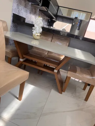 Mesa jantar seis cadeiras 
