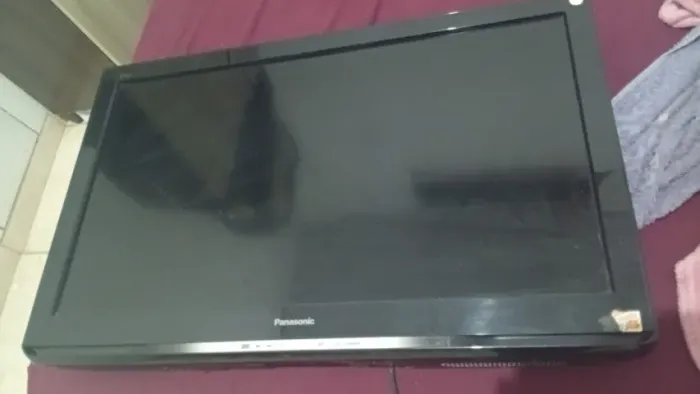 Urgência TV Panasonic Viera 32? Full HD funcionando perfeitamente. Modelo TC-L32U30B. 