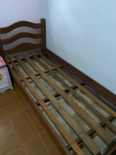 Cama solteiro madeira legítima 