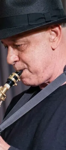 Aulas de saxofone e flauta transversal
