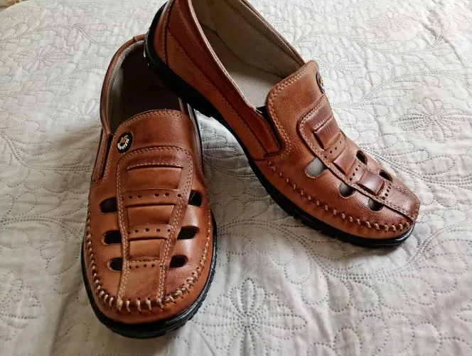 Sandália masculina de couro sintético