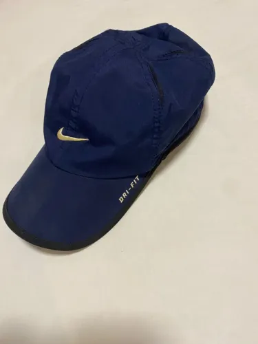Bone Nike Dry Fit Feather Light