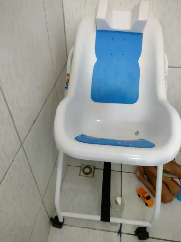 Banheira pra banho pra criança especial.