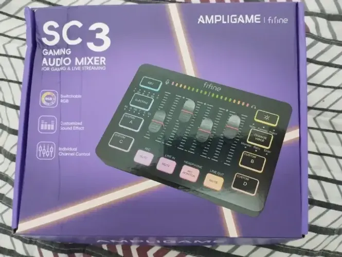 Mesa De Audio 4 Canais RGB Fifine AmpliGame SC3 Mixer