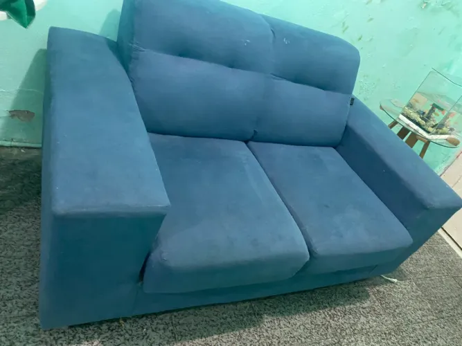 Sofá de pouco uso motivo venda pouco espaço 