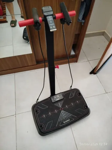 Plataforma vibratória da Polishop