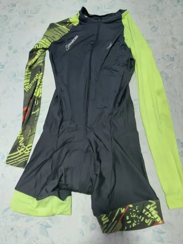 Roupas de bike feminina