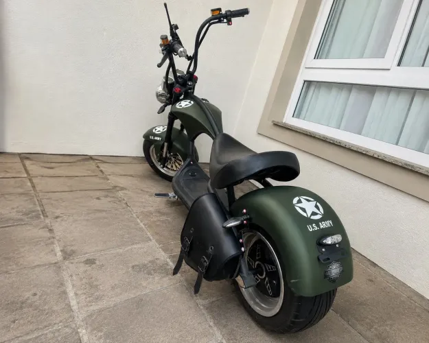 Chopper elétrica nova