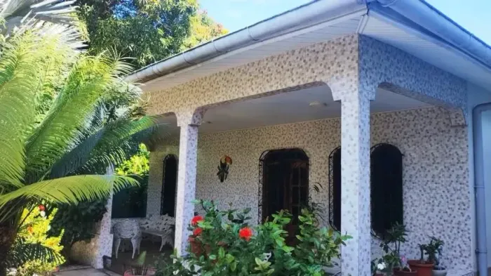 casa a venda nas regial da barra funda.