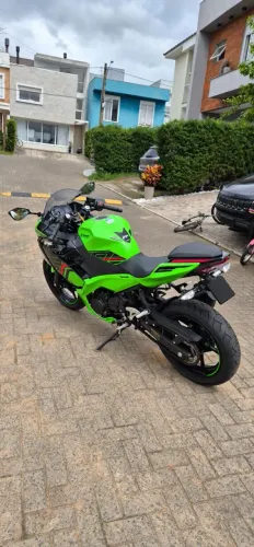 Ninja 400
