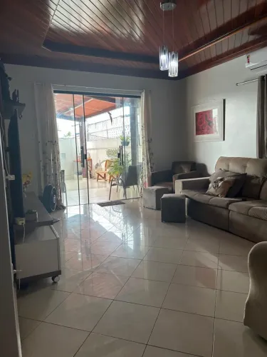 casa à venda no bairro jardim felicidade.