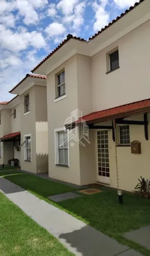 Casa à venda com 03 quartos, localizado no bairro Parque Villa Flores em Sumaré/SP, condom