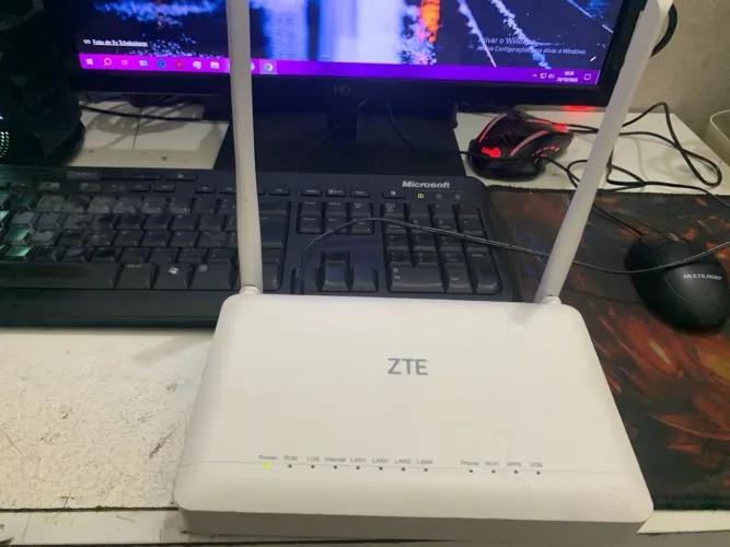 Roteador ONT Fibra Óptica ZTE ZXHN F670L GPON Wi-Fi Dual Band AC1200
