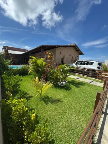 VENDO LINDA CASA DE VERANEIO COM 4 SUÍTES - ACEESSO EXCLUSIVO À PRAIA - COSTA DE ITAPEMA