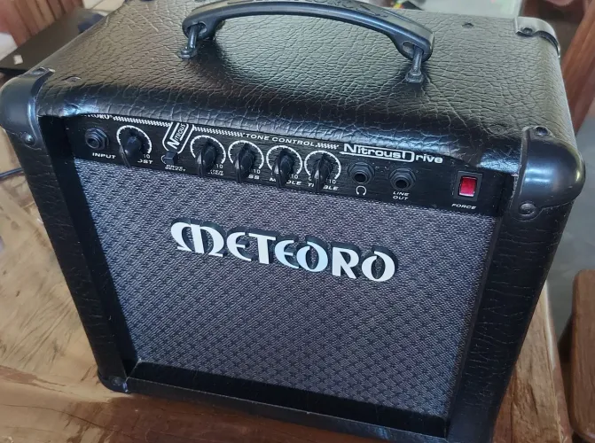Amplificador Guitarra Meteoro Nitrous Drive - 15w Rms