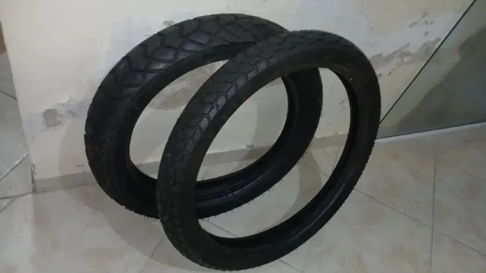 PNEUS PARA MOTO