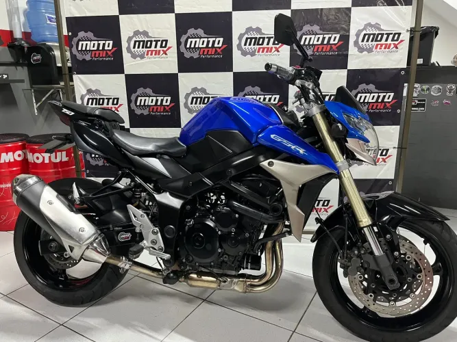 Suzuki gsr 750 2014