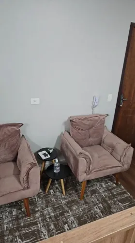 2 poltronas opalla veludo rose em bom estado