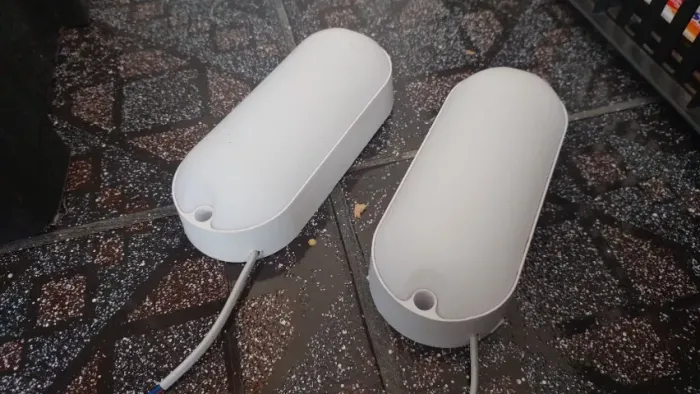 Duas luminárias de LED "Tartaruga" 8W bivolt (vir buscar/enviar app no Marco, Pix) R$40