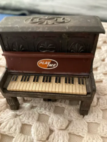 Miniatura de piano 