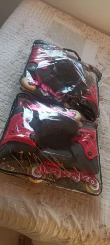 Vendo 2 pares de patins