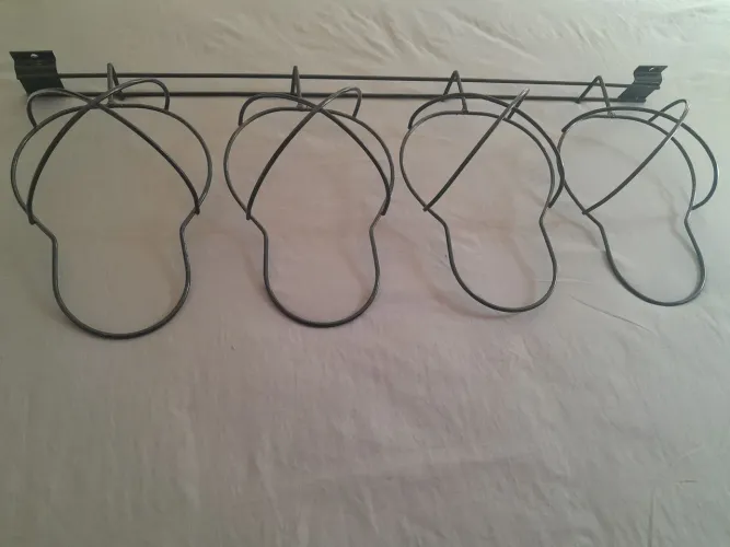 Expositor / Suporte para bonés (4 bonés)