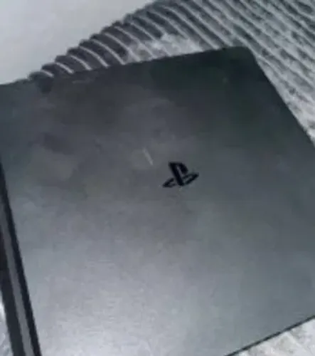 Playstation 4 (USADO possui algumas marcas de uso)