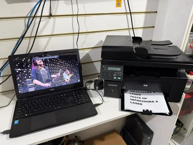 Barbada Notebook e Impressora Multifuncional Laser 