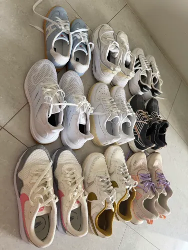 Tênis nike air/ adidas