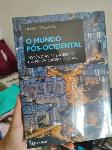 O mundo pós-ocidental: Potências emergentes e a nova ordem global