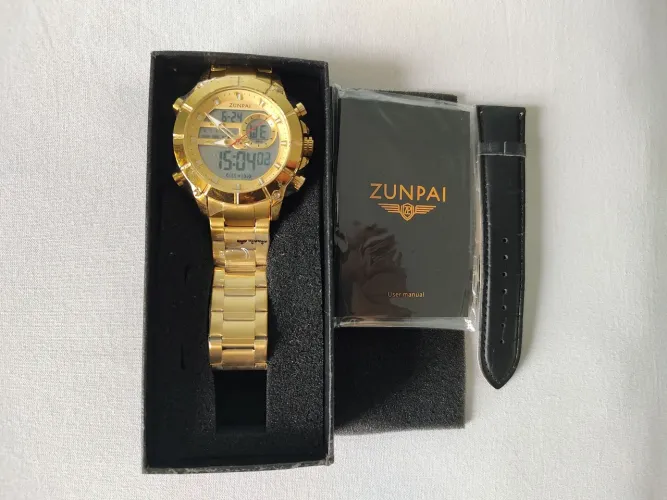 Relógio Dourado c/ Mostrador Duplo