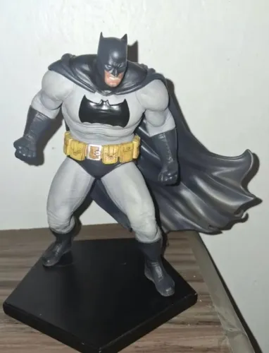Estátua Batman Arkham Knight DLC - Iron Studios 1/10