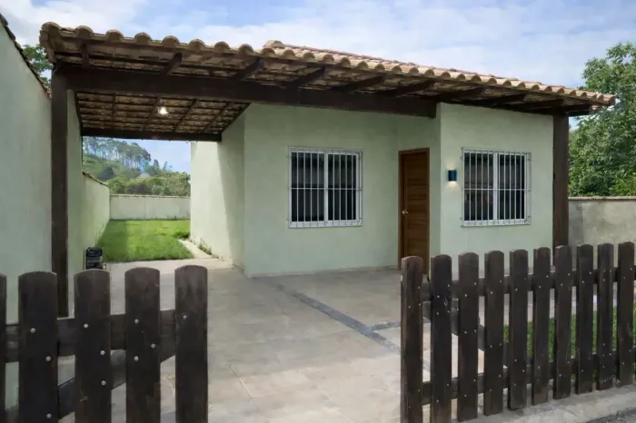 Imóvel para venda tem 75 metros quadrados com 2 quartos em Madressilva (Bacaxá) - Saquarem