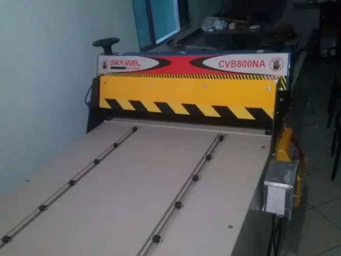 Maquina Corte e Vinco Automática CVB800NA | NOVA