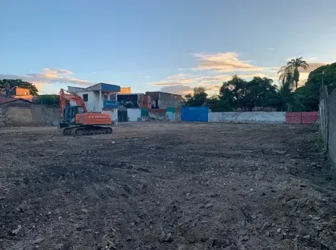 Ótima localização - Terreno para venda com 2340 m² em Messejana - Fortaleza - CE