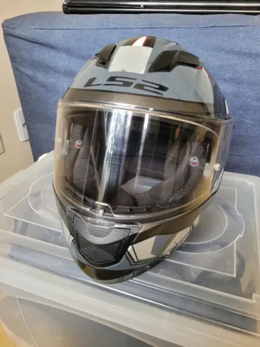Capacete de Moto - LS2 FF320