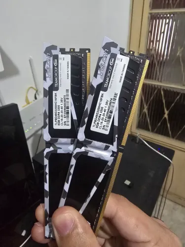 2 pentes de 8gb 3200mhz