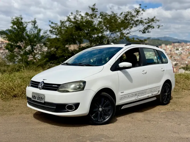 Volkswagen Spacefox 1.6/ 1.6 Trend Total Flex 8V 5P 2011