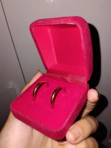 Alianças Fina 2mm - Aço Banhadas a Ouro.