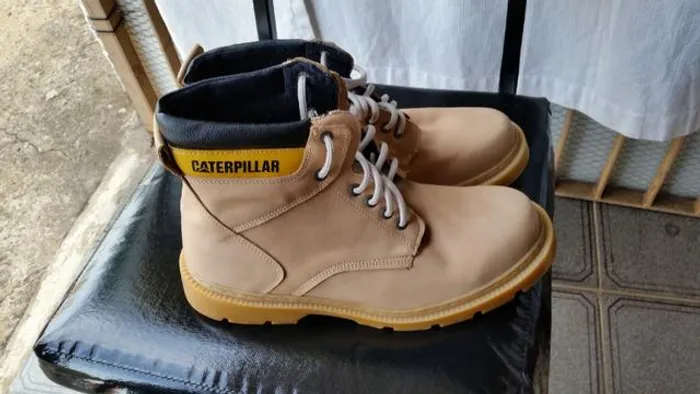 Bota Caterpillar Nova Original