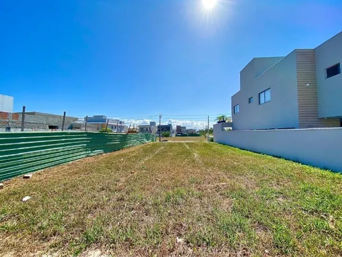 lote com 342m2 na Cidade Alpha, Eusébio