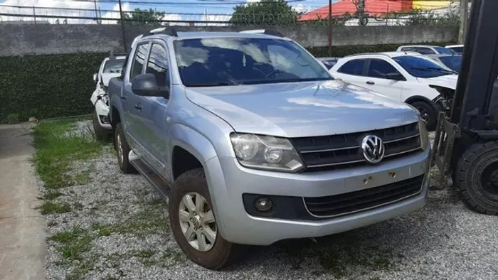 Amarok 2.0 4x4 Diesel 2013 Parachoque Farol Motor Porta Airbag Capo Lanterna Sucata