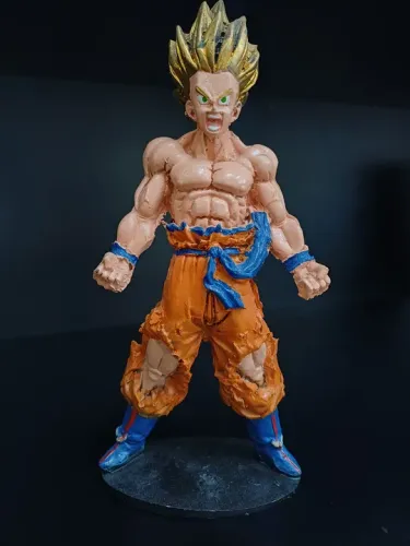 Boneco Goku Dragon Ball Z Super Sayajin Resina 21cm