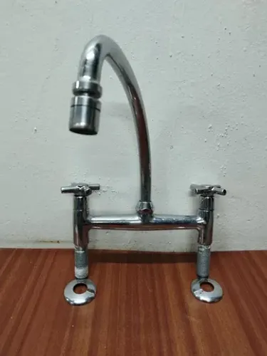 Torneira de cozinha com misturador